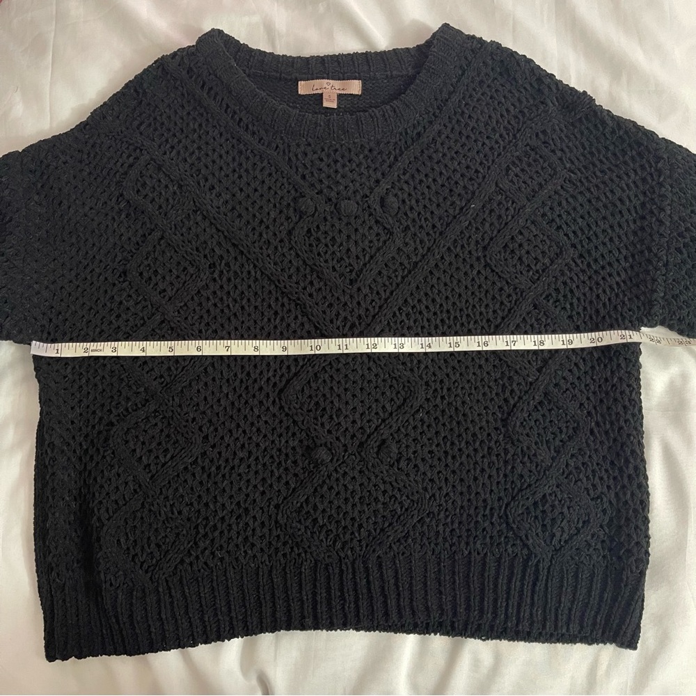 Black crew neck dropped shoulders ribbed trims  knit sweater - Picture 4 of 9